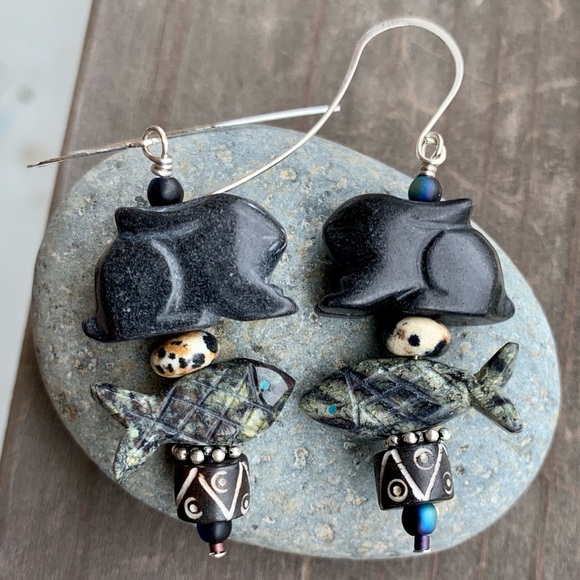 Black Rabbit & Fish Fetish Earrings - Picture 14 of 14
